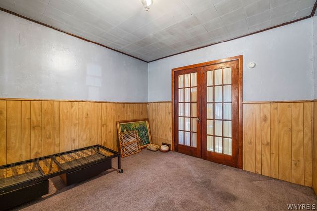 1823 Whitney Avenue, Niagara Falls, NY 14301
