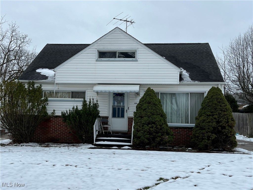 14818 Reddington Avenue, Maple Heights, OH 44137