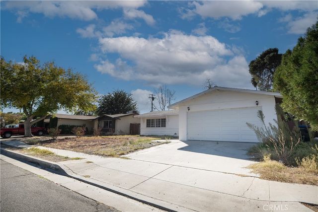 614 E Pondera, Lancaster, CA 93535