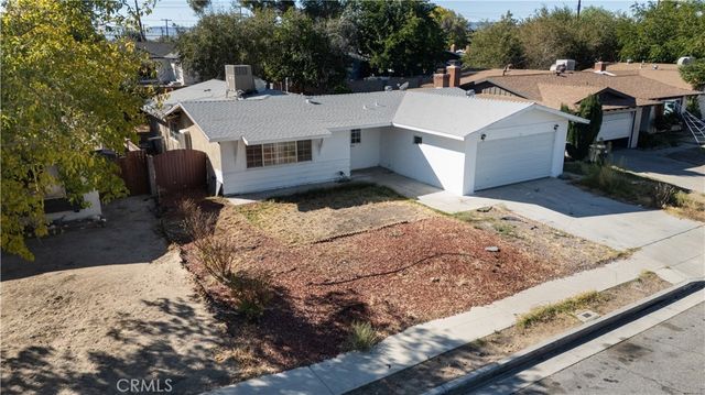 614 E Pondera, Lancaster, CA 93535