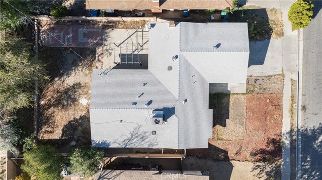 614 E Pondera, Lancaster, CA 93535