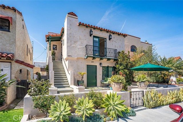 237 Covina, Long Beach, CA 90803