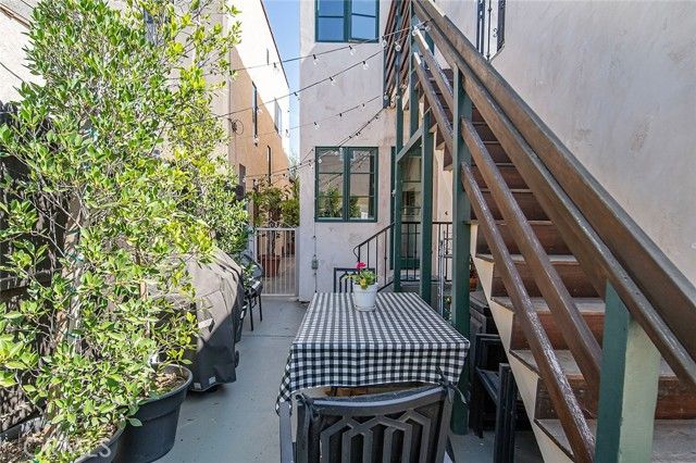 237 Covina, Long Beach, CA 90803