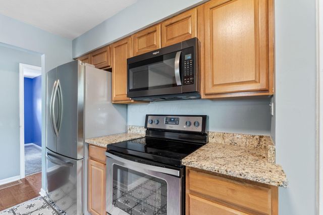 2804 Kingston Avenue, Grove City, OH 43123