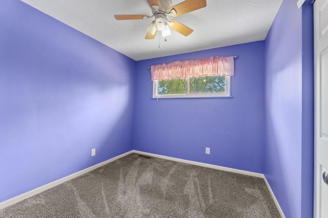 2804 Kingston Avenue, Grove City, OH 43123