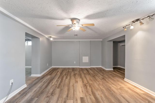 2804 Kingston Avenue, Grove City, OH 43123