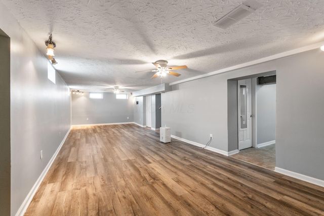 2804 Kingston Avenue, Grove City, OH 43123