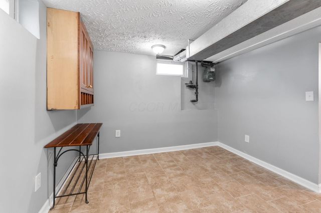 2804 Kingston Avenue, Grove City, OH 43123