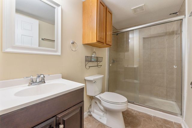 2804 Kingston Avenue, Grove City, OH 43123