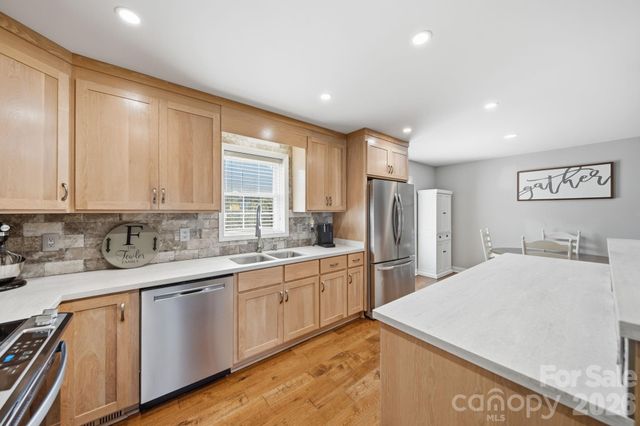 708 Paint Circle, Oakboro, NC 28129