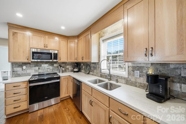 708 Paint Circle, Oakboro, NC 28129