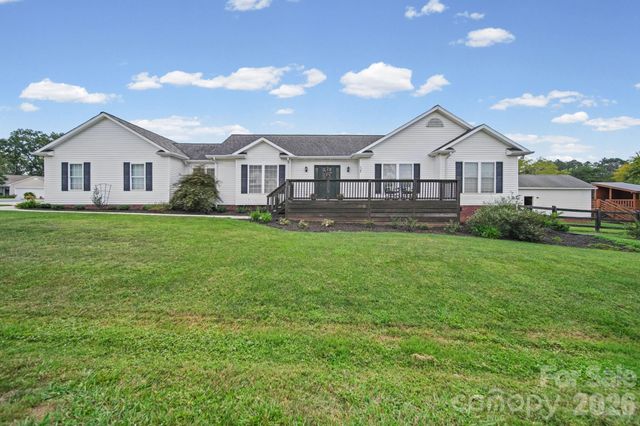 708 Paint Circle, Oakboro, NC 28129