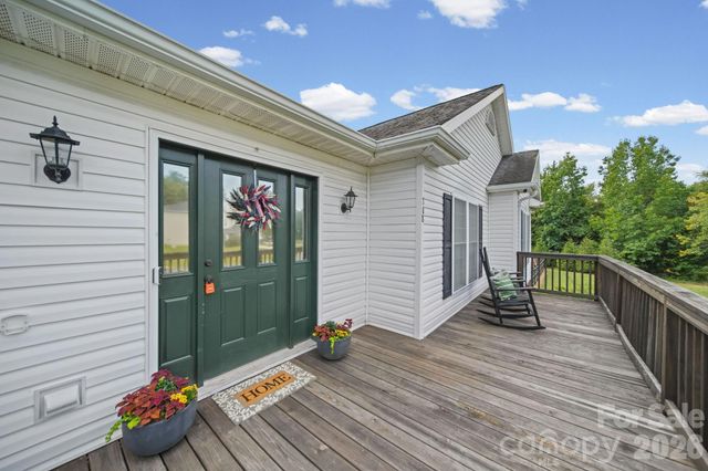 708 Paint Circle, Oakboro, NC 28129