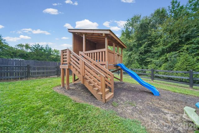 708 Paint Circle, Oakboro, NC 28129
