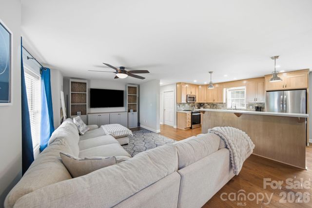 708 Paint Circle, Oakboro, NC 28129