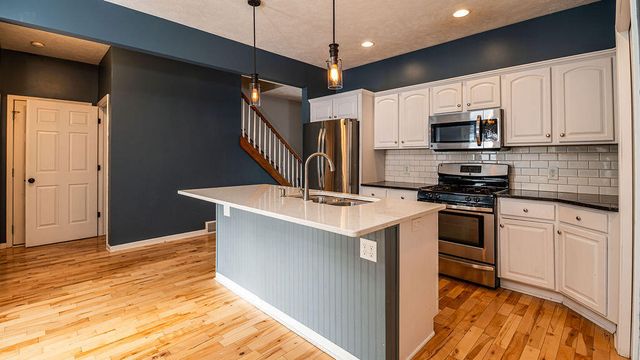 2550 Willow View Drive, Jenison, MI 49428