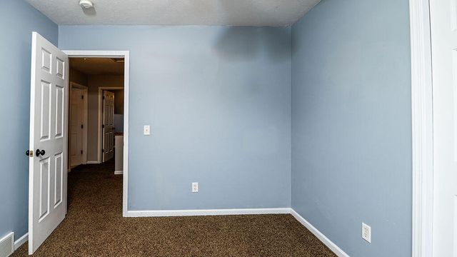 2550 Willow View Drive, Jenison, MI 49428