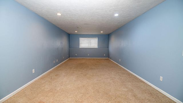 2550 Willow View Drive, Jenison, MI 49428