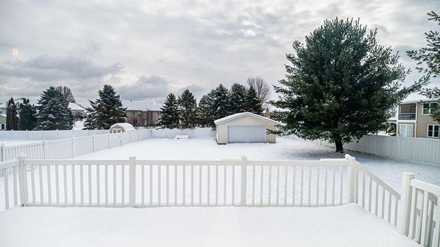 2550 Willow View Drive, Jenison, MI 49428