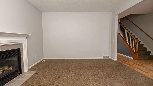 2550 Willow View Drive, Jenison, MI 49428