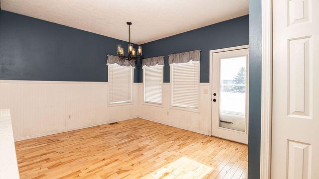 2550 Willow View Drive, Jenison, MI 49428