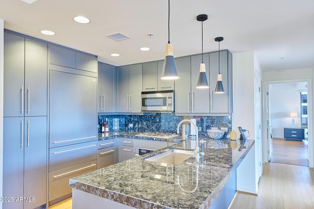 7147 E RANCHO VISTA Drive 7004, Scottsdale, AZ 85251