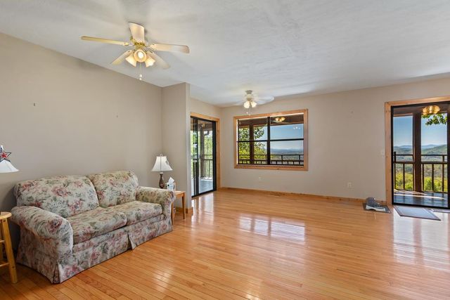 563 Mountain Top Drive, Murphy, NC 28906