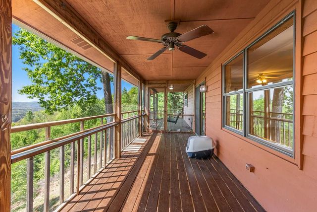 563 Mountain Top Drive, Murphy, NC 28906