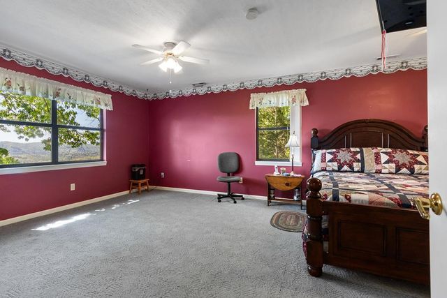 563 Mountain Top Drive, Murphy, NC 28906