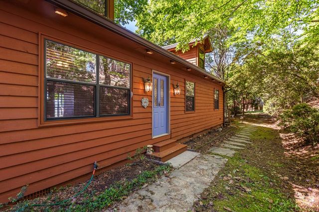 563 Mountain Top Drive, Murphy, NC 28906