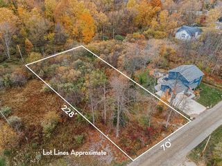 V/L Pershing Avenue, South Haven, MI 49090