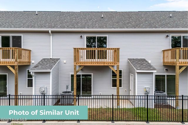 213 Sandy Cove Lane, Sneads Ferry, NC 28460