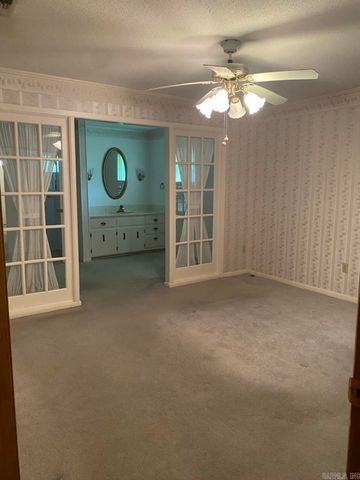 1346 Glenmere Circle, Malvern, AR 72104