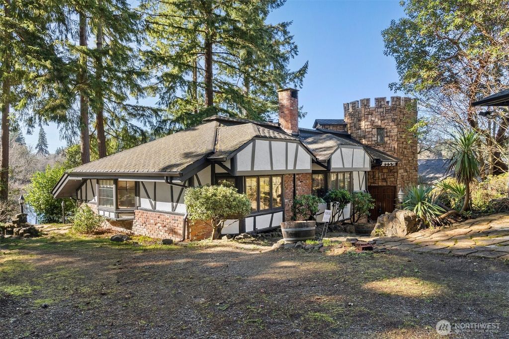 5425 Atchinson Drive SE, Olympia, WA 98513