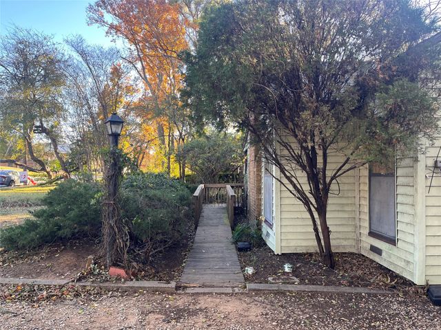 2271 Scripture Street, Denton, TX 76201