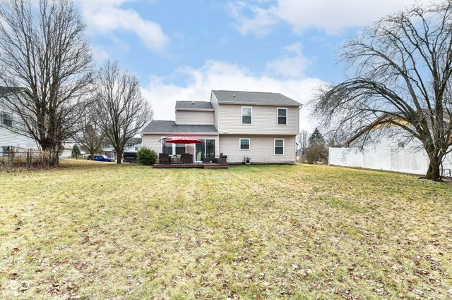 10626 E Creekside Woods Drive, Indianapolis, IN 46239