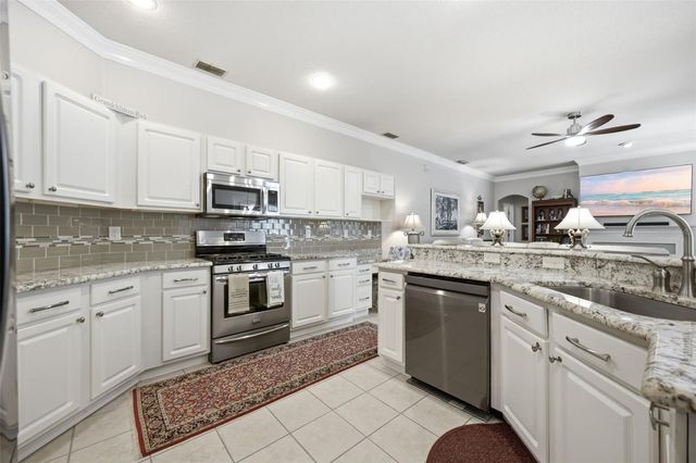 10212 NEWINGTON PLACE, Tampa, FL 33626