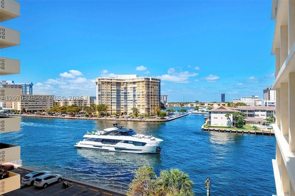 1817 S Ocean Dr 823, Hallandale Beach, FL 33009