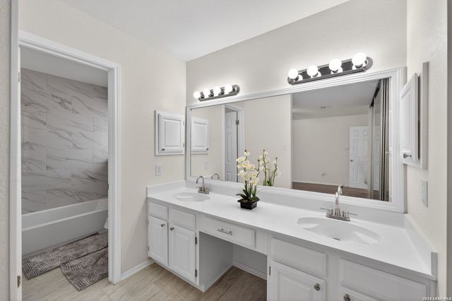 9318 Chaddsford, San Antonio, TX 78250