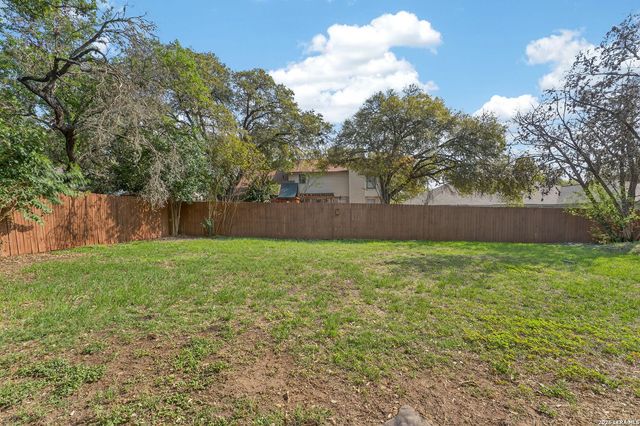 9318 Chaddsford, San Antonio, TX 78250