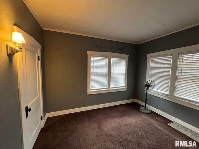 2134 N BIGELOW Street, Peoria, IL 61604