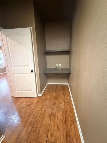 702 Shepherd Circle, Andrews, TX 79714