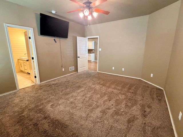 702 Shepherd Circle, Andrews, TX 79714