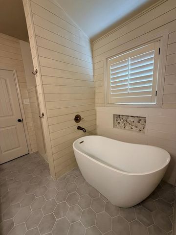 702 Shepherd Circle, Andrews, TX 79714