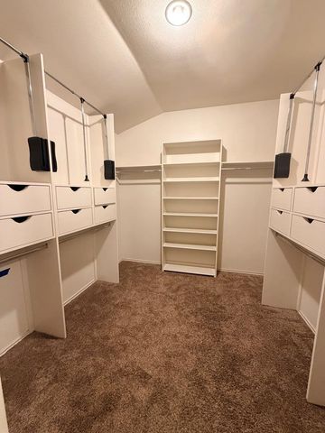 702 Shepherd Circle, Andrews, TX 79714