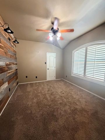 702 Shepherd Circle, Andrews, TX 79714