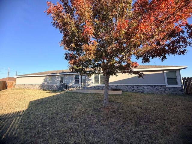 702 Shepherd Circle, Andrews, TX 79714