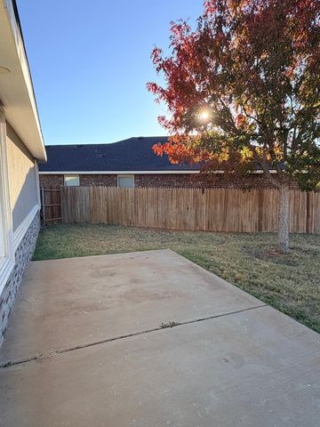 702 Shepherd Circle, Andrews, TX 79714