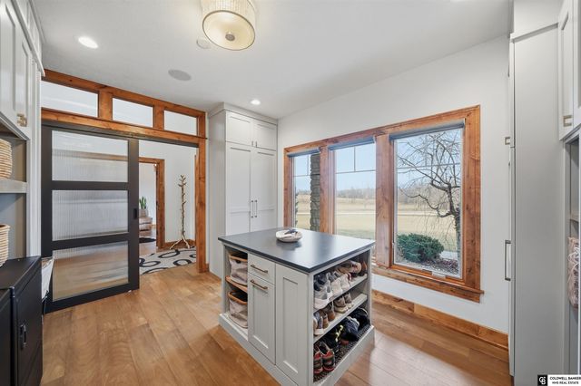 17211 S 38 Street, Roca, NE 68430