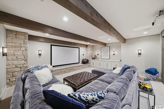 17211 S 38 Street, Roca, NE 68430